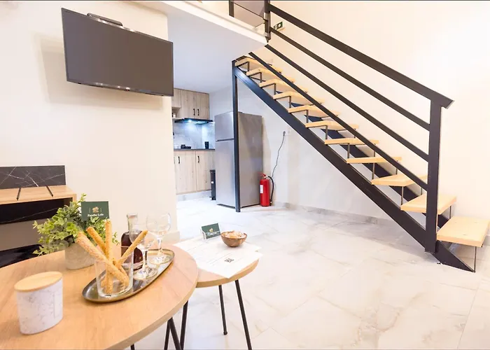 Апартаменты Paradise Lofts Аспровальта